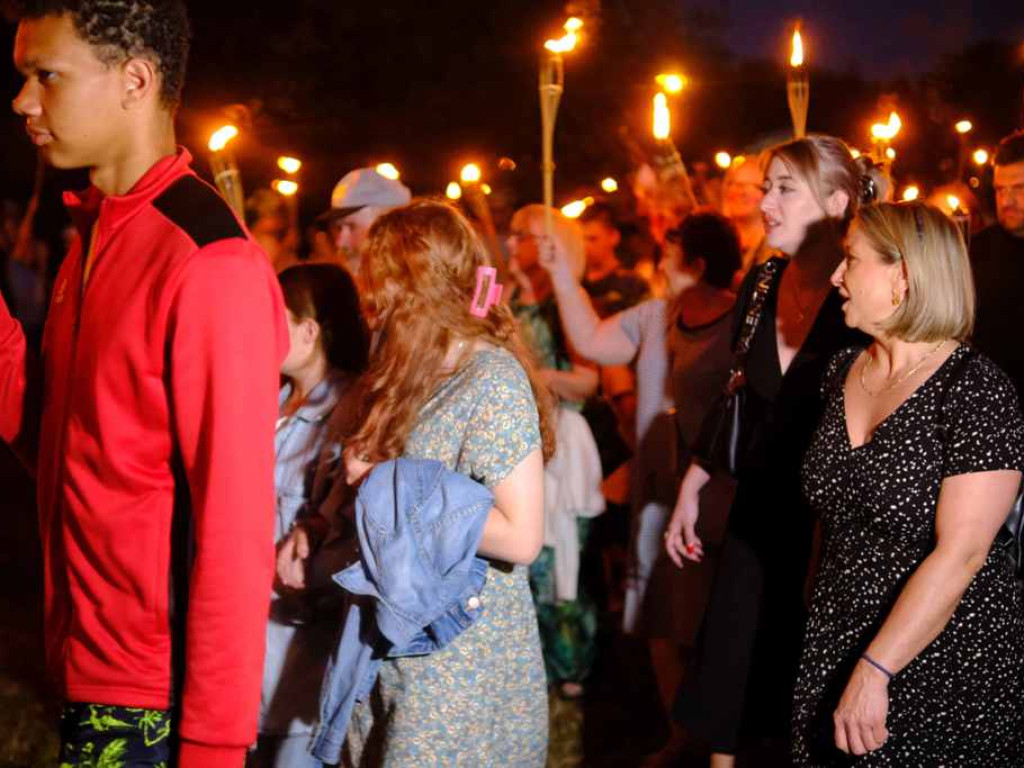 Tłumy na Nocy Świętojańskiej w Ostrowcu Świętokrzyskim! (zdjęcia, wideo)