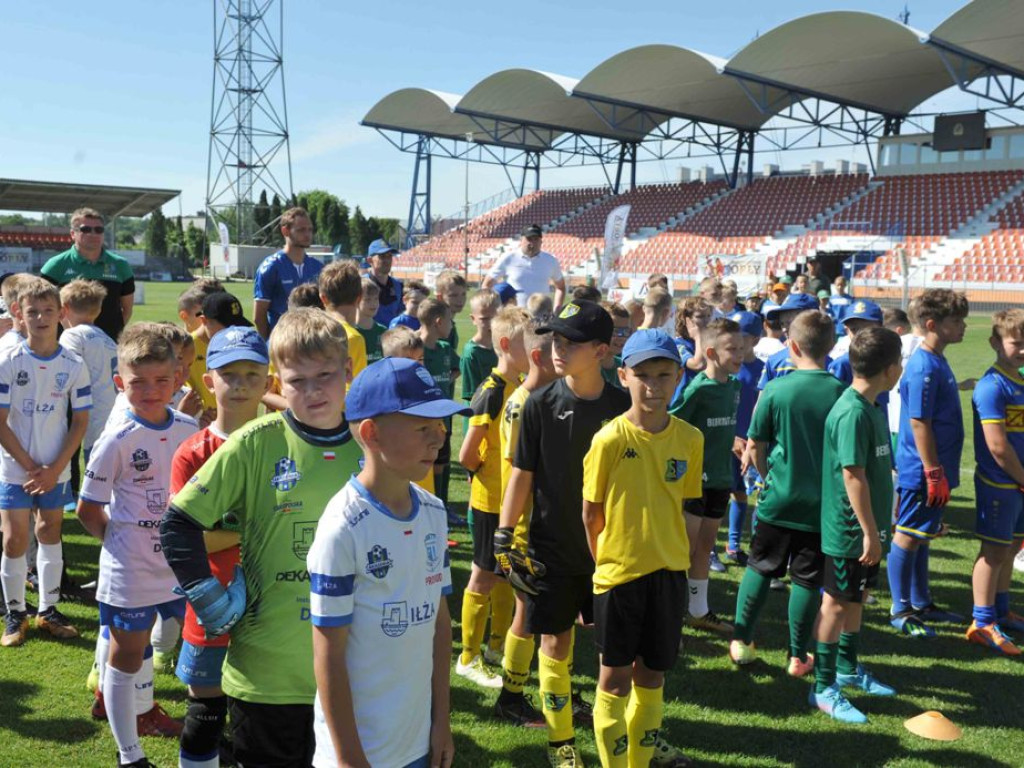 W Ostrowcu Świętokrzyskim triumfowała Siarka Tarnobrzeg. KSZO Galacticos na drugim i trzecim miejscu (zdjęcia)