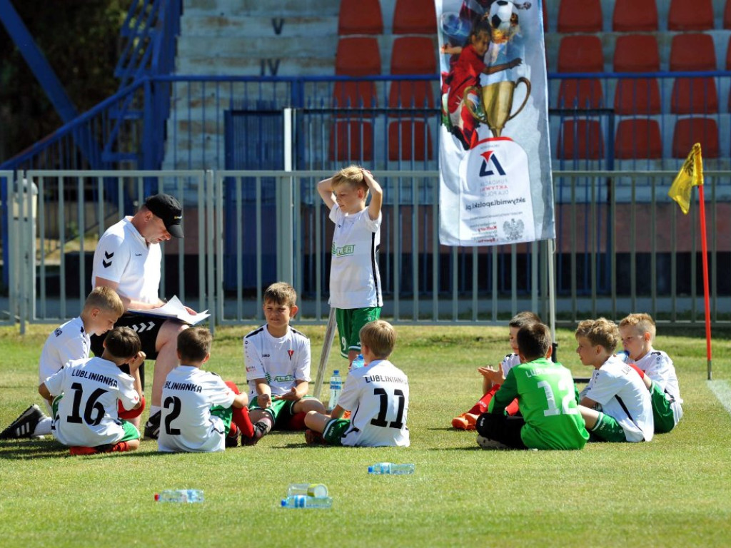 W Ostrowcu Świętokrzyskim triumfowała Siarka Tarnobrzeg. KSZO Galacticos na drugim i trzecim miejscu (zdjęcia)
