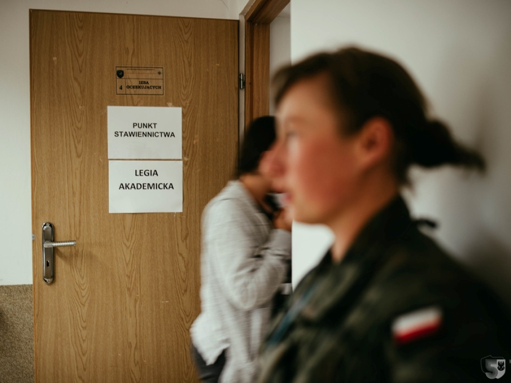 Żołnierze WOT szkolą ,,Legię Akademicką