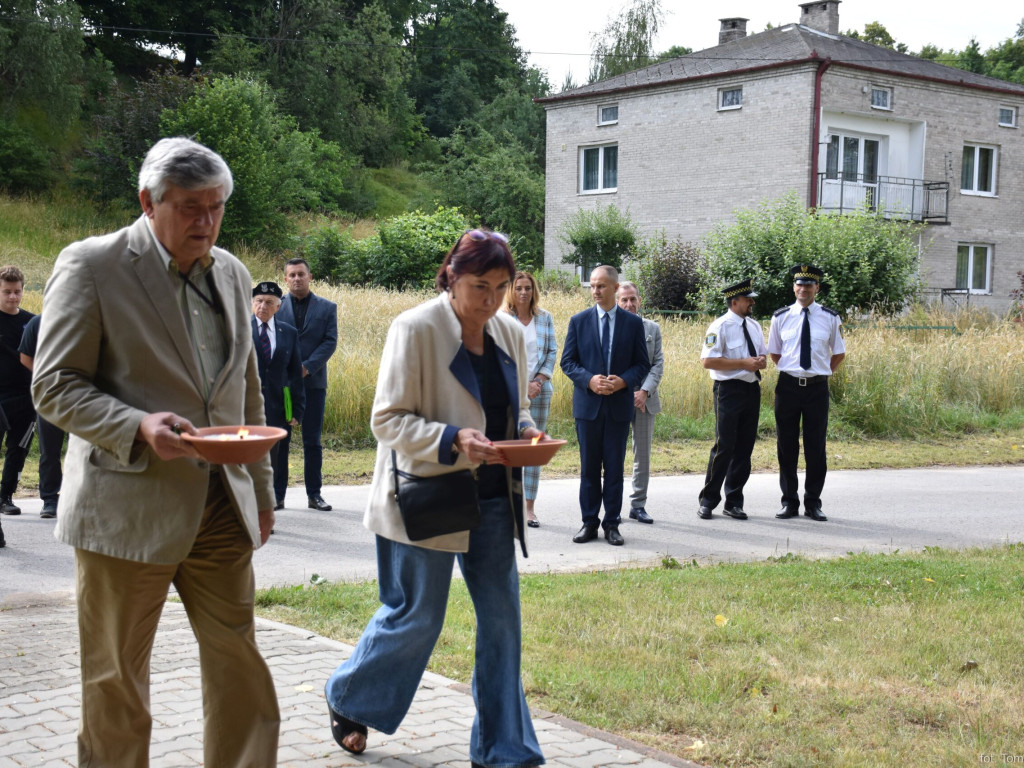 W hołdzie partyzantom Woli Grójeckiej