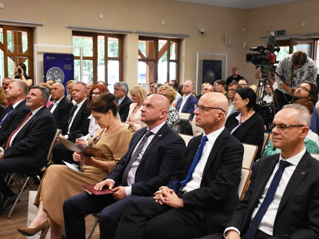 Obchody jubileuszu 100-lecia odkrycia neolitycznych kopalni krzemienia pasiastego w Krzemionkach