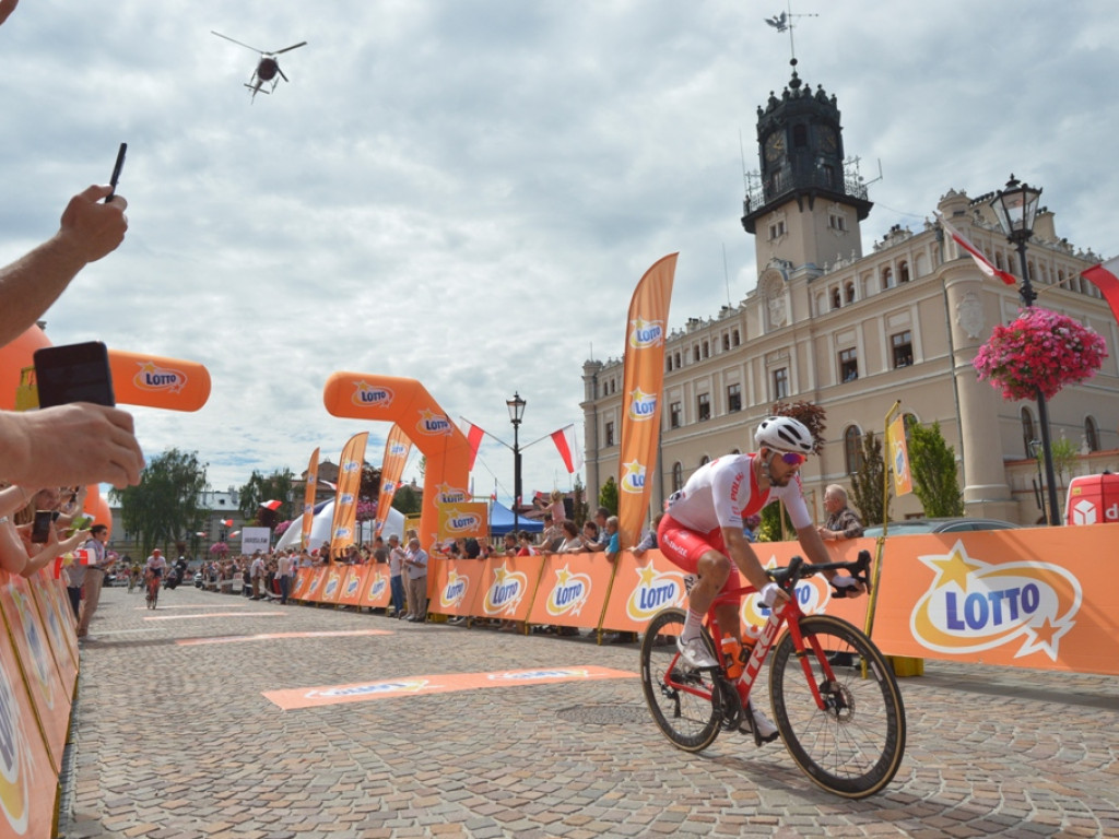 Co za emocje na trasie do Przemyśla! Sergio Higuita zwycięzcą etapu i nowym liderem (zdjęcia)