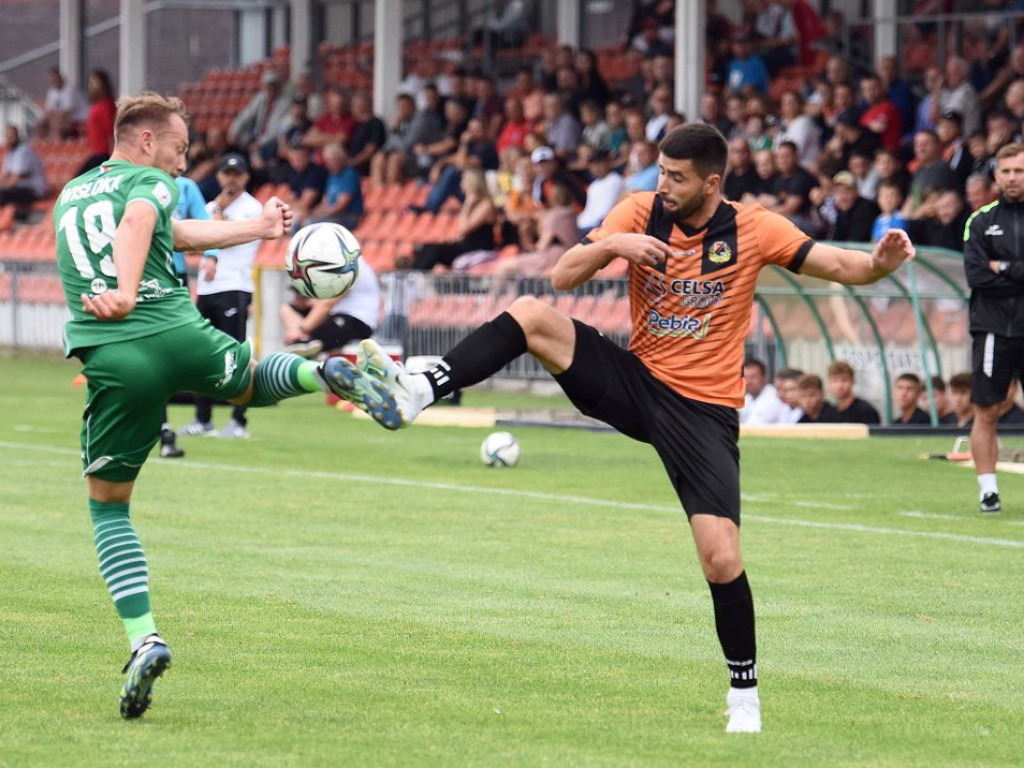 III liga piłkarska. Grupa IV. *KSZO 1929 Ostrowiec Świętokrzyski - Wisłoka Dębica 3:1