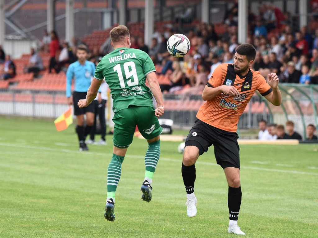 III liga piłkarska. Grupa IV. *KSZO 1929 Ostrowiec Świętokrzyski - Wisłoka Dębica 3:1