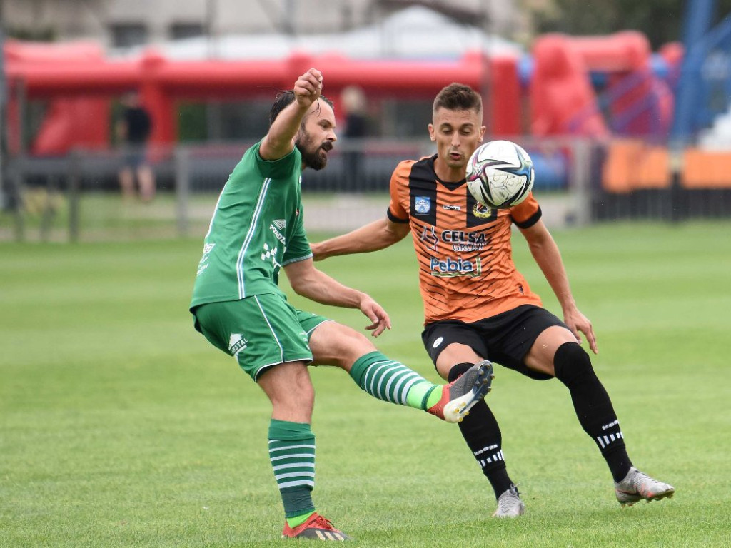 III liga piłkarska. Grupa IV. *KSZO 1929 Ostrowiec Świętokrzyski - Wisłoka Dębica 3:1