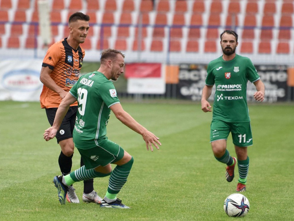 III liga piłkarska. Grupa IV. *KSZO 1929 Ostrowiec Świętokrzyski - Wisłoka Dębica 3:1