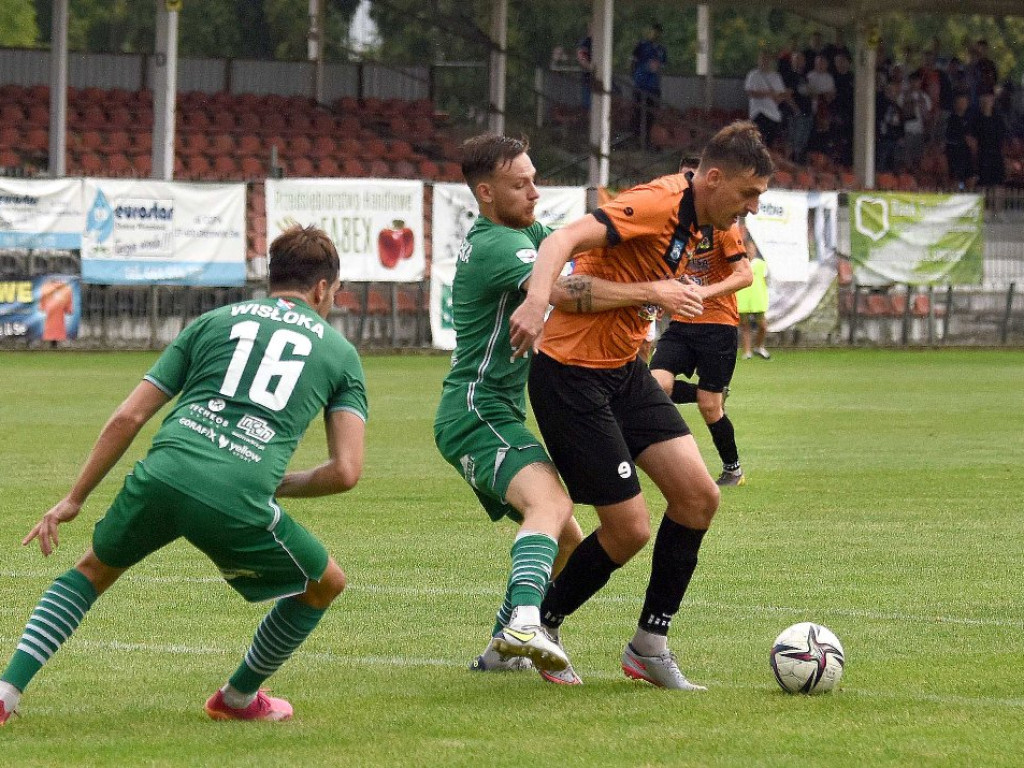 III liga piłkarska. Grupa IV. *KSZO 1929 Ostrowiec Świętokrzyski - Wisłoka Dębica 3:1