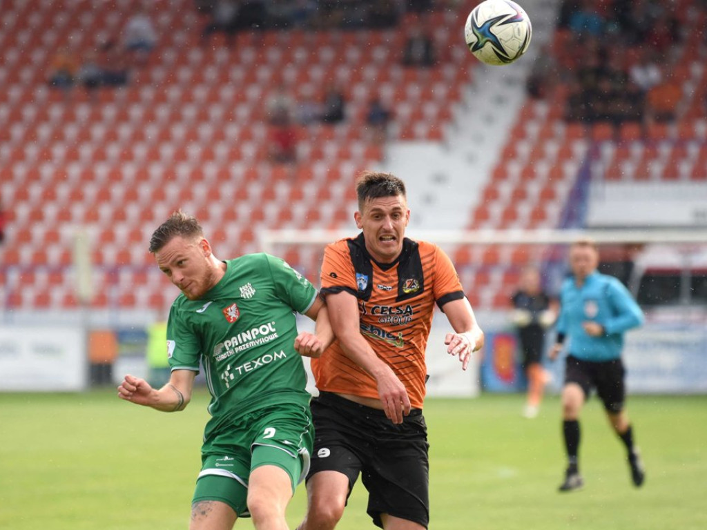 III liga piłkarska. Grupa IV. *KSZO 1929 Ostrowiec Świętokrzyski - Wisłoka Dębica 3:1