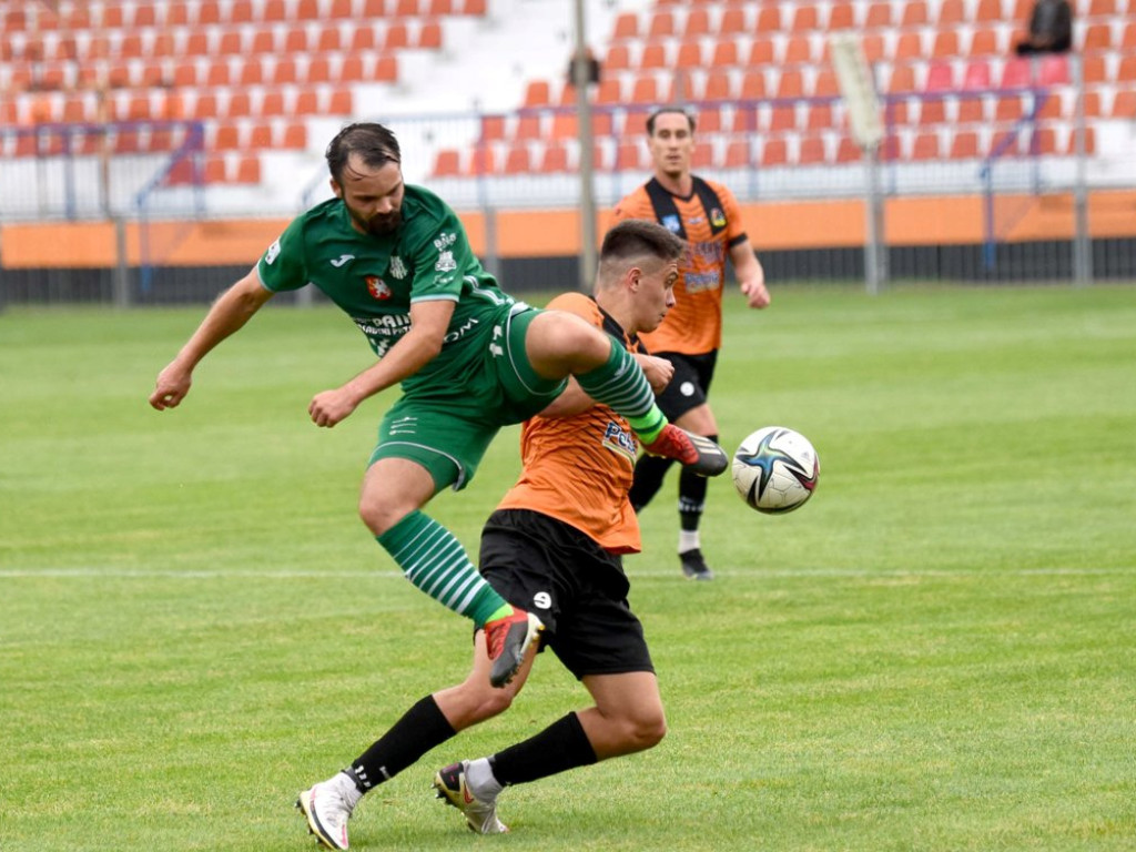 III liga piłkarska. Grupa IV. *KSZO 1929 Ostrowiec Świętokrzyski - Wisłoka Dębica 3:1