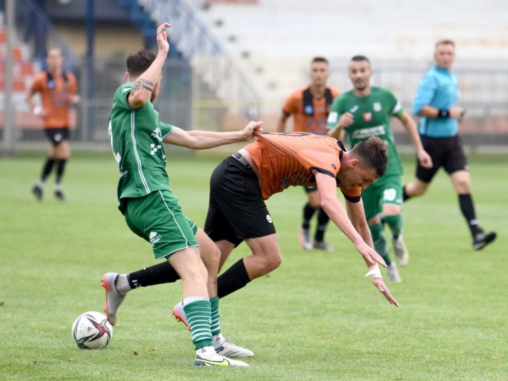 III liga piłkarska. Grupa IV. *KSZO 1929 Ostrowiec Świętokrzyski - Wisłoka Dębica 3:1