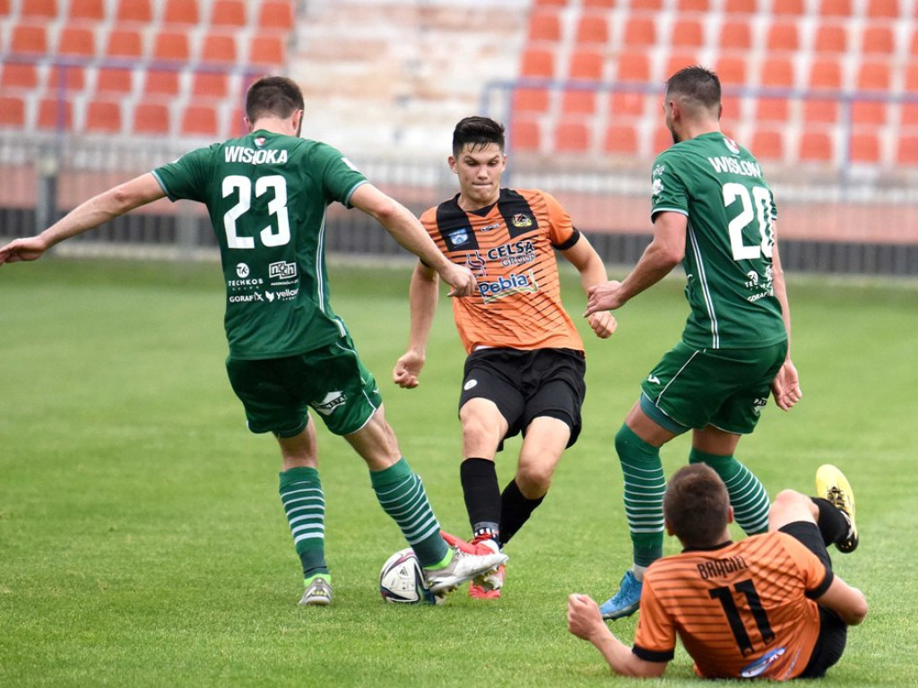 III liga piłkarska. Grupa IV. *KSZO 1929 Ostrowiec Świętokrzyski - Wisłoka Dębica 3:1