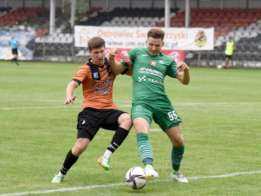III liga piłkarska. Grupa IV. *KSZO 1929 Ostrowiec Świętokrzyski - Wisłoka Dębica 3:1