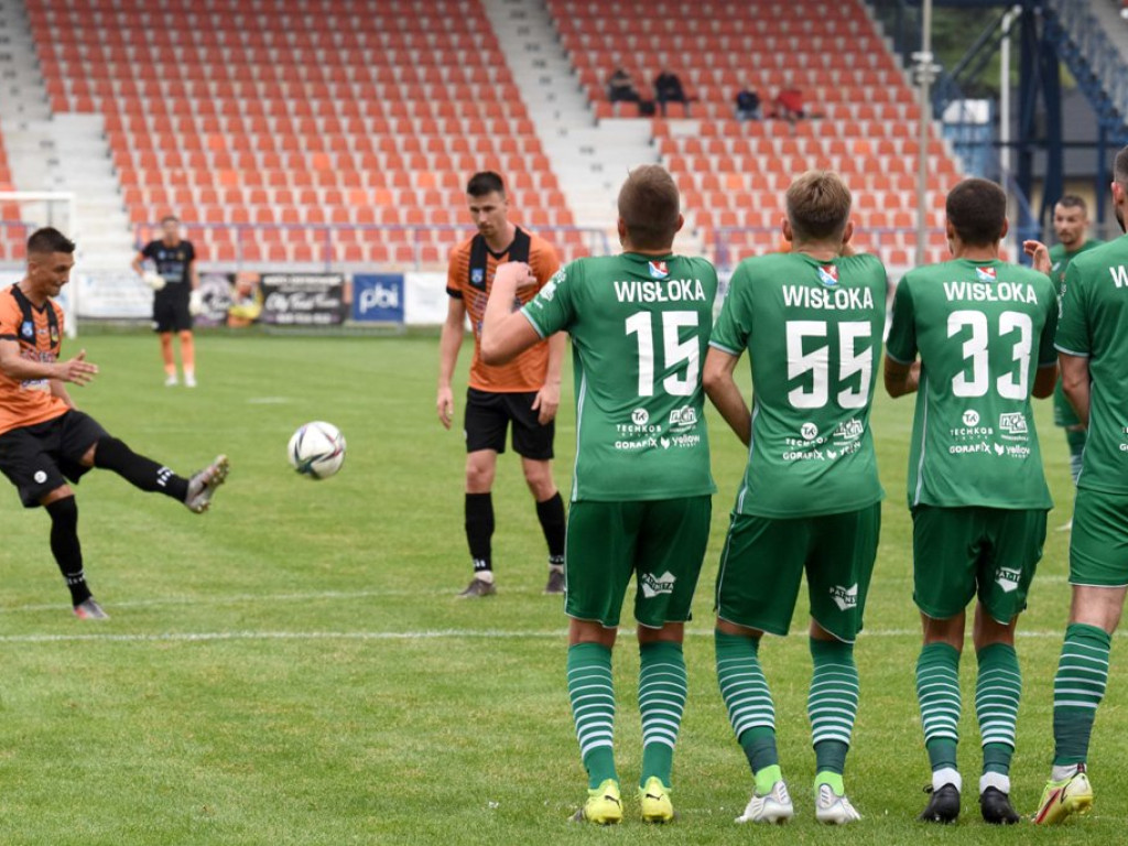 III liga piłkarska. Grupa IV. *KSZO 1929 Ostrowiec Świętokrzyski - Wisłoka Dębica 3:1