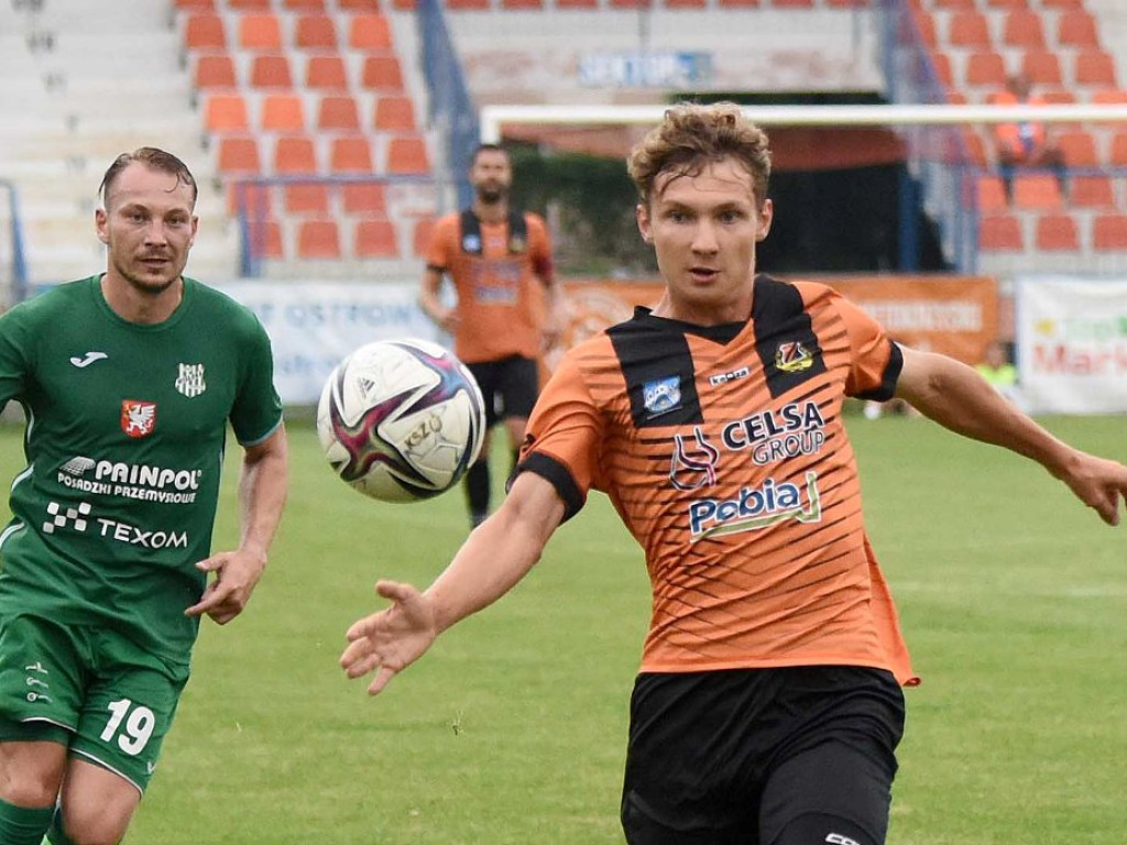 III liga piłkarska. Grupa IV. *KSZO 1929 Ostrowiec Świętokrzyski - Wisłoka Dębica 3:1