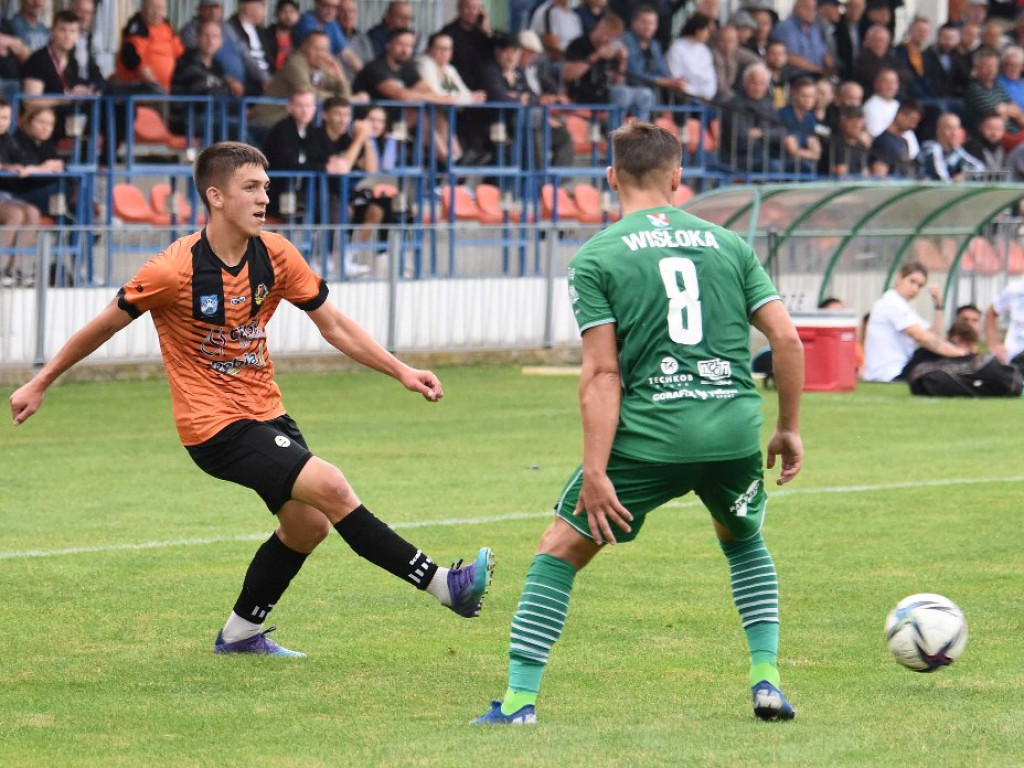 III liga piłkarska. Grupa IV. *KSZO 1929 Ostrowiec Świętokrzyski - Wisłoka Dębica 3:1
