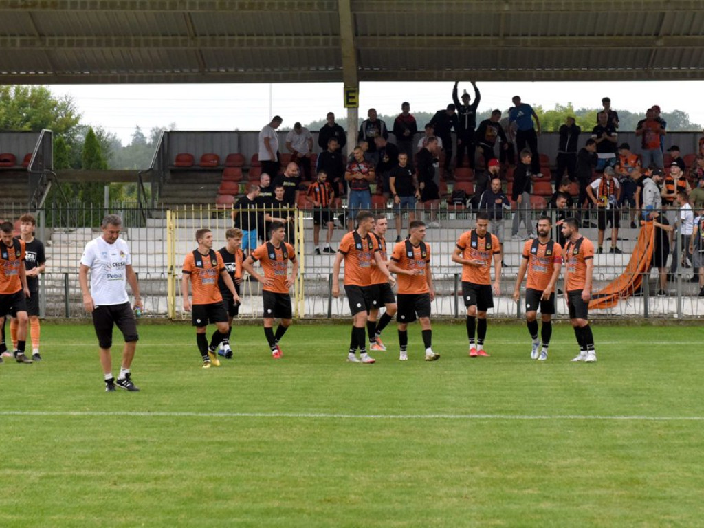 III liga piłkarska. Grupa IV. *KSZO 1929 Ostrowiec Świętokrzyski - Wisłoka Dębica 3:1