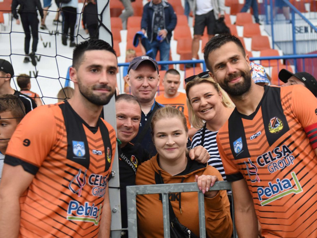 III liga piłkarska. Grupa IV. *KSZO 1929 Ostrowiec Świętokrzyski - Wisłoka Dębica 3:1