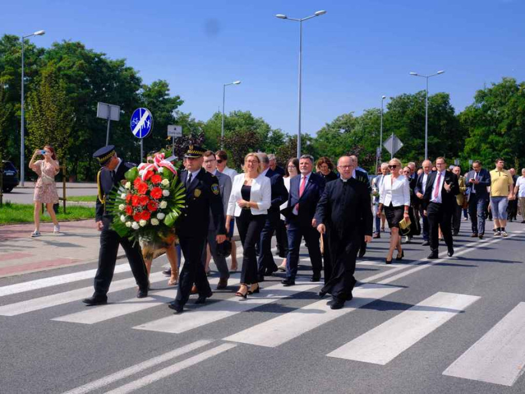 Święto Wojska Polskiego i obchody 102. rocznicy bitwy Warszawskiej w Ostrowcu Świętokrzyskim (zdjęcia, wideo)