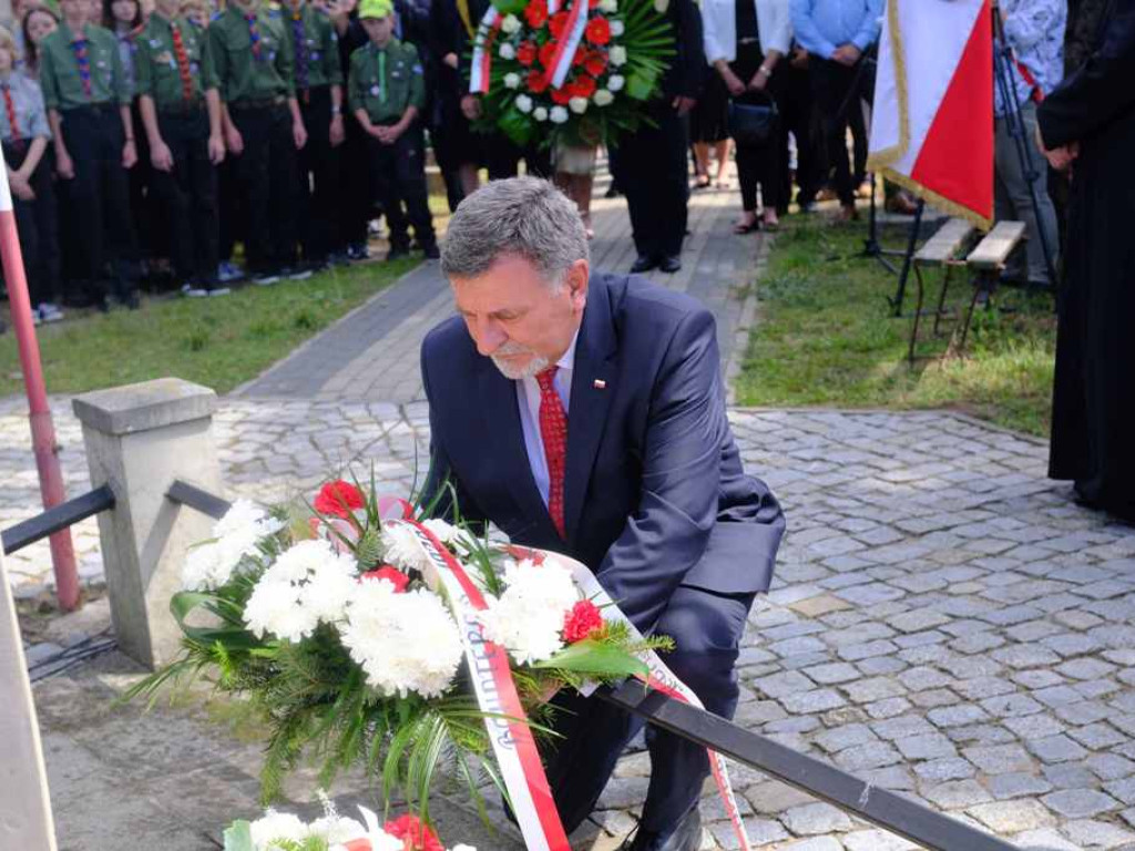 Święto Wojska Polskiego i obchody 102. rocznicy bitwy Warszawskiej w Ostrowcu Świętokrzyskim (zdjęcia, wideo)