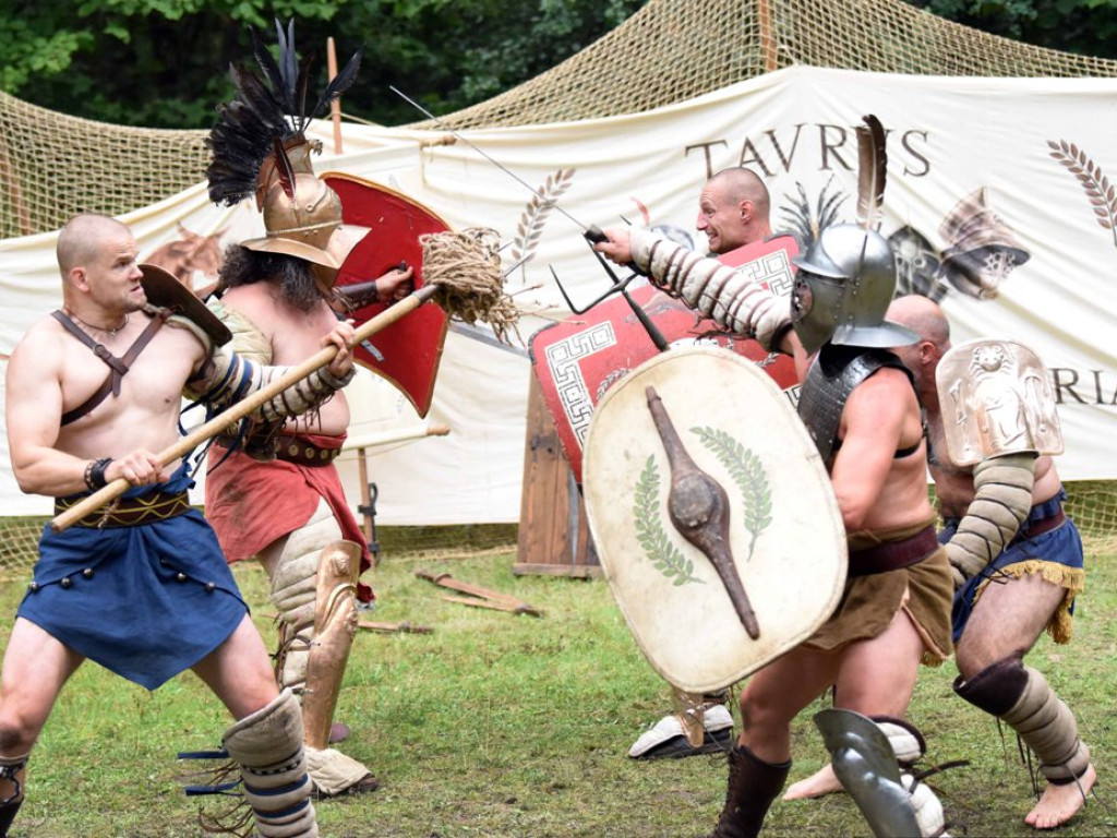 Niezwykły Ostrowiecki Festiwal Kultury Prehistorycznej i Antycznej (zdjęcia)