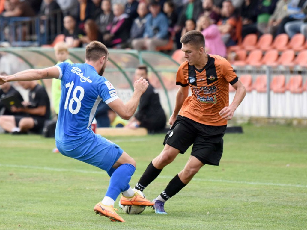 III liga piłkarska. Grupa IV. *KSZO 1929 Ostrowiec Świętokrzyski - Podhale Nowy Targ 1:1