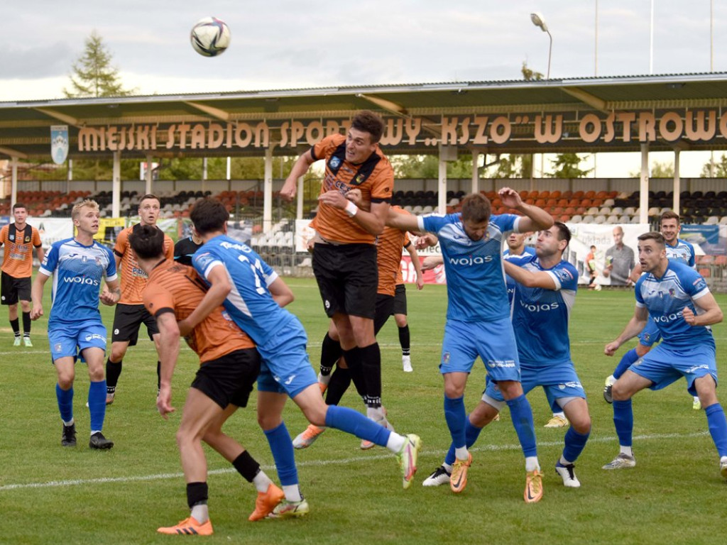 III liga piłkarska. Grupa IV. *KSZO 1929 Ostrowiec Świętokrzyski - Podhale Nowy Targ 1:1