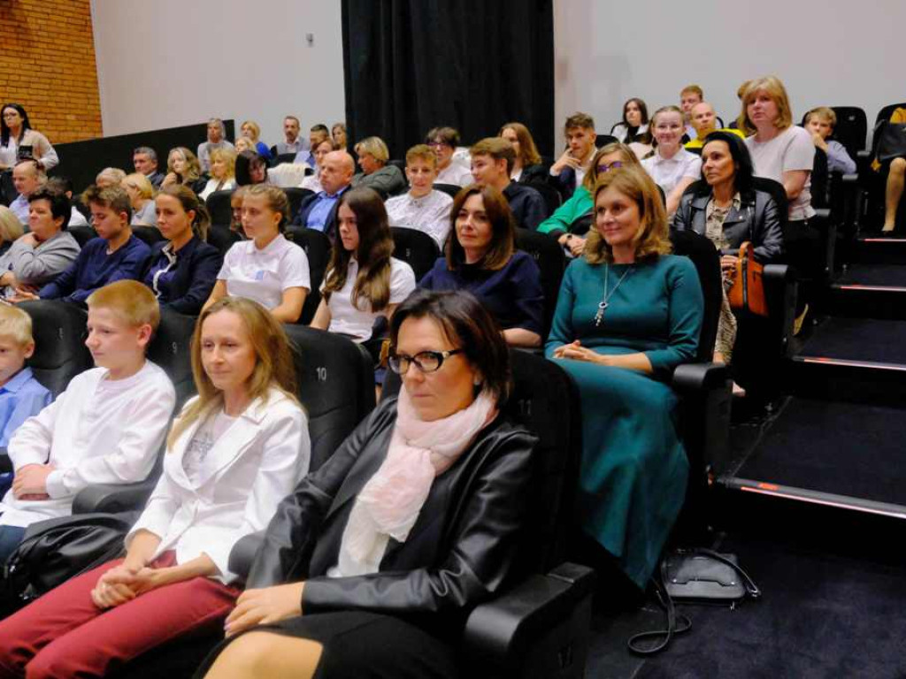 Przyznano stypendia prezydenta, wręczono 