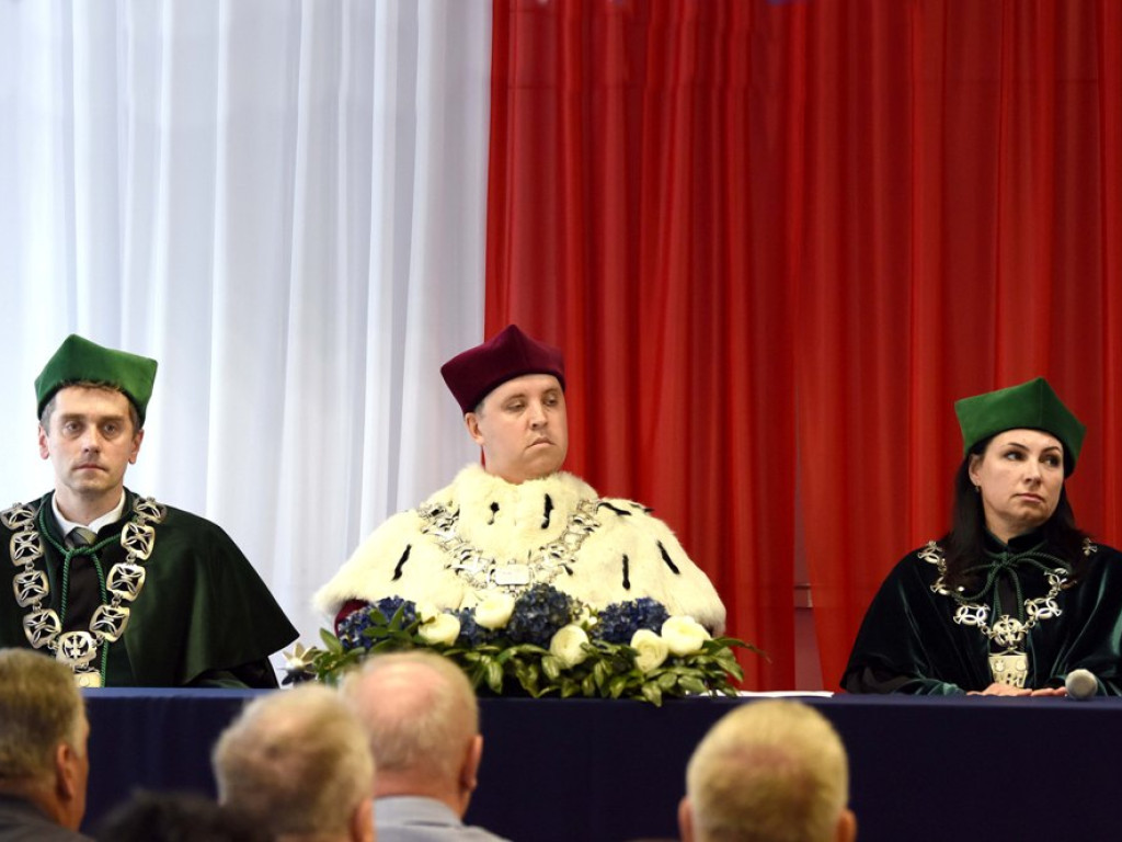 Inauguracja Roku Akademickiego 2022/23 w Akademii Nauk Stosowanych im. Józefa Gołuchowskiego w Ostrowcu Świętokrzyskim