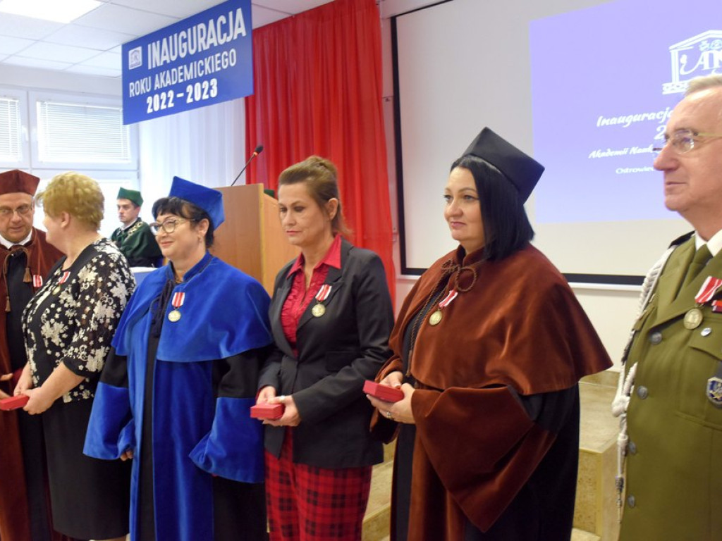 Inauguracja Roku Akademickiego 2022/23 w Akademii Nauk Stosowanych im. Józefa Gołuchowskiego w Ostrowcu Świętokrzyskim