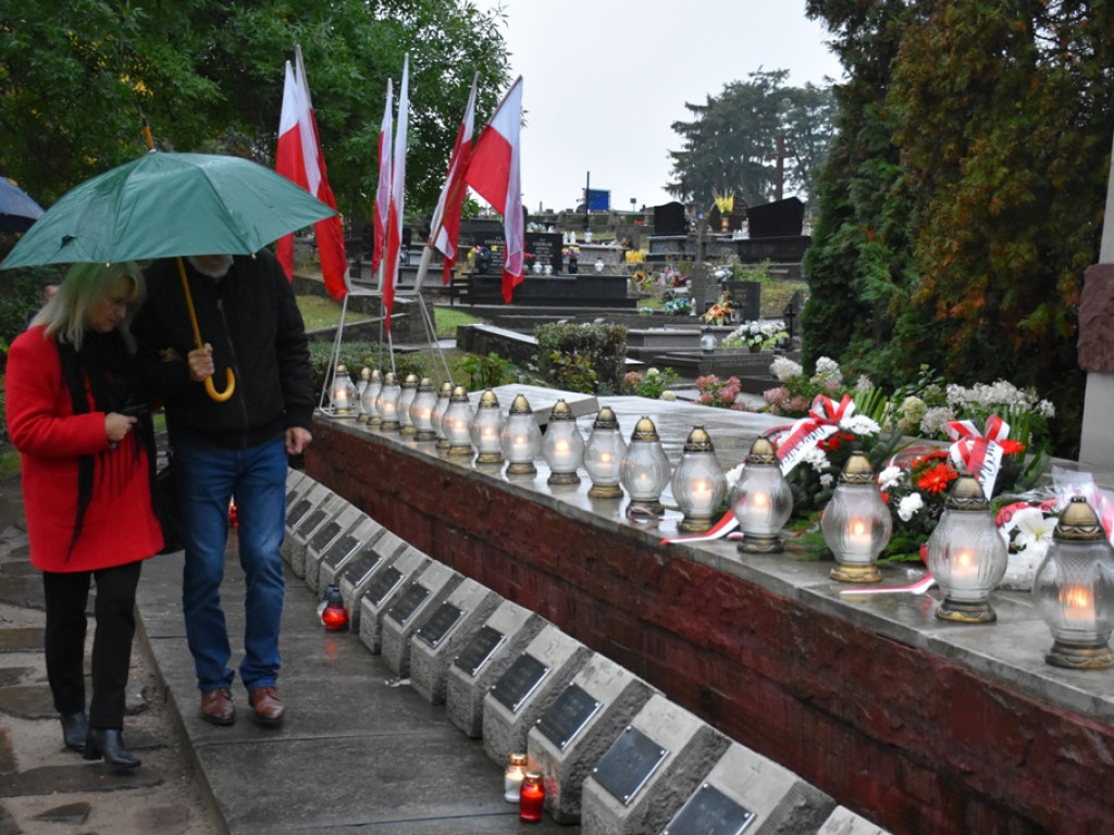 80. rocznica tragedii na ostrowieckim Rynku (zdjęcia)