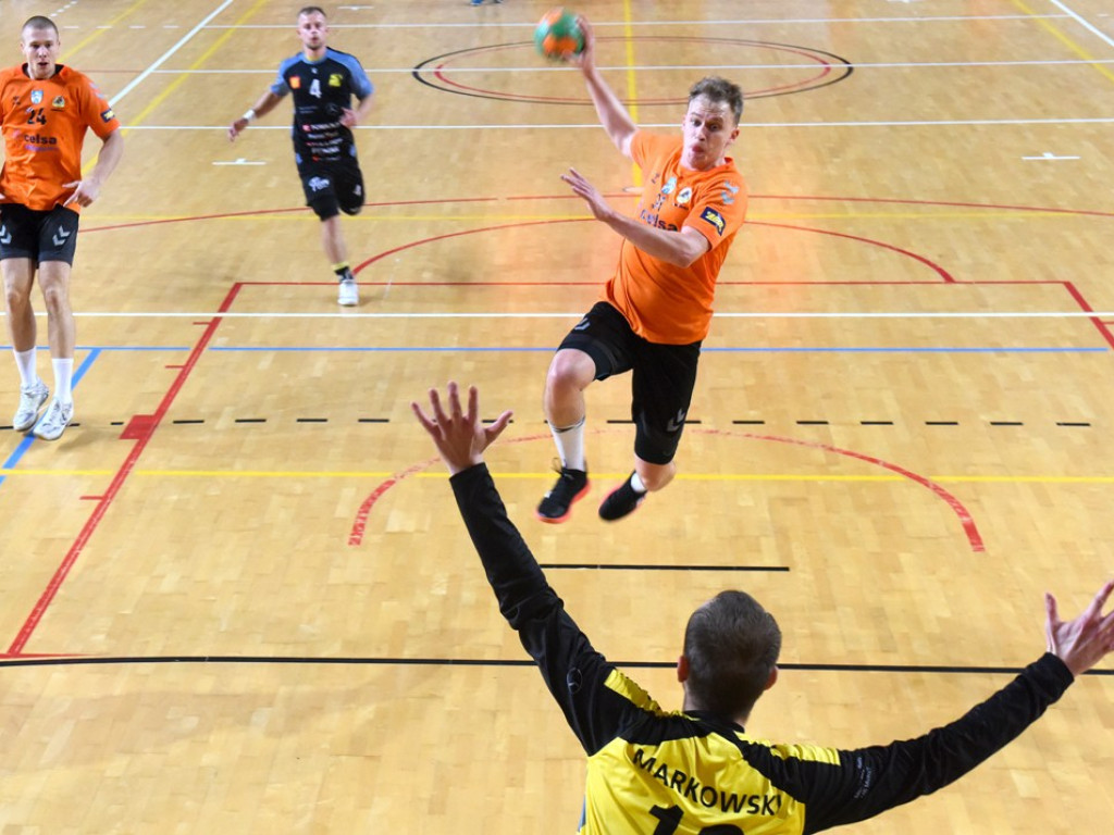 I liga piłki ręcznej mężczyzn. Grupa D. *KSZO Ostrowiec Świętokrzyski - KSSPR Końskie 24:26