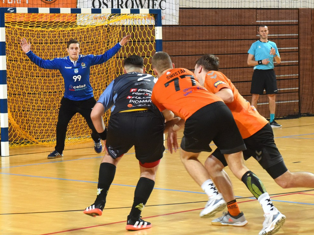 I liga piłki ręcznej mężczyzn. Grupa D. *KSZO Ostrowiec Świętokrzyski - KSSPR Końskie 24:26