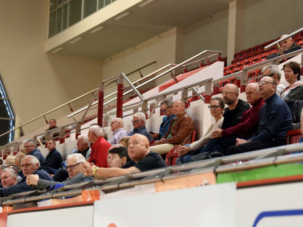 II liga siatkówki kobiet. Grupa IV. *KSZO SMS Ostrowiec Świętokrzyski - Maraton Krzeszowice 3:1