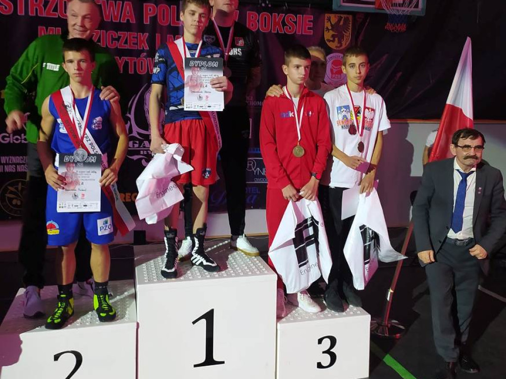 Mateusz Gębusia i Filip Potocki brązowymi medalistami pięściarskich mistrzostw Polski młodzików (zdjęcia)