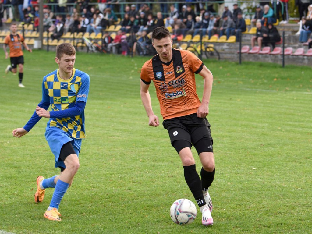IV runda Okręgowego Pucharu Polski. *Stal Kunów - KSZO 1929 Ostrowiec Świętokrzyski 0:4 (0:1)