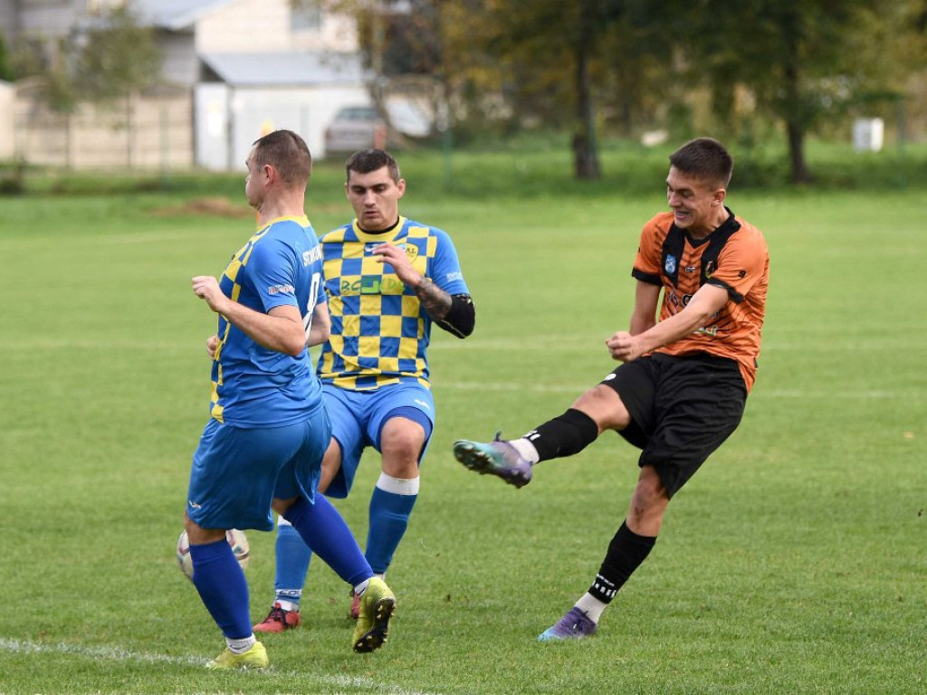 IV runda Okręgowego Pucharu Polski. *Stal Kunów - KSZO 1929 Ostrowiec Świętokrzyski 0:4 (0:1)