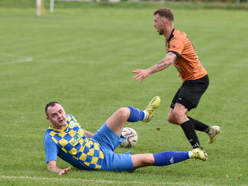 IV runda Okręgowego Pucharu Polski. *Stal Kunów - KSZO 1929 Ostrowiec Świętokrzyski 0:4 (0:1)