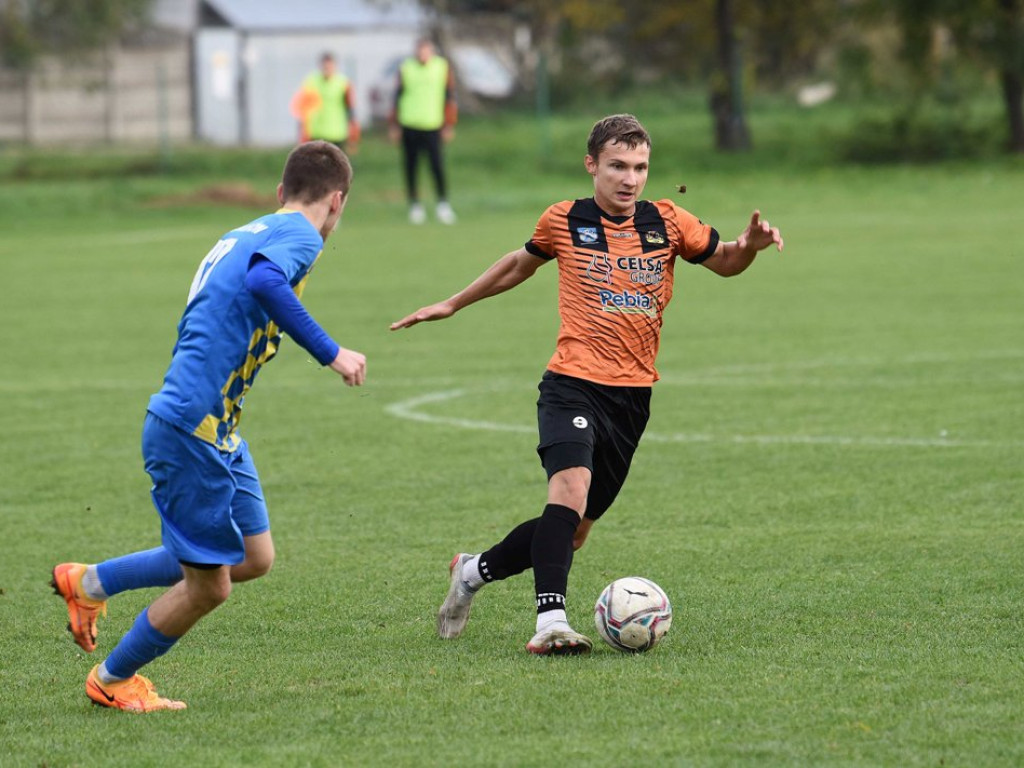 IV runda Okręgowego Pucharu Polski. *Stal Kunów - KSZO 1929 Ostrowiec Świętokrzyski 0:4 (0:1)