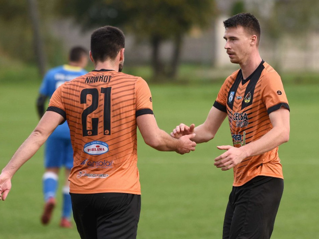 IV runda Okręgowego Pucharu Polski. *Stal Kunów - KSZO 1929 Ostrowiec Świętokrzyski 0:4 (0:1)