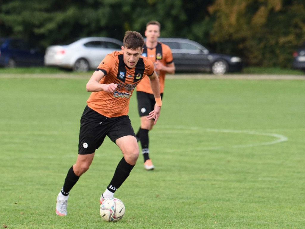 IV runda Okręgowego Pucharu Polski. *Stal Kunów - KSZO 1929 Ostrowiec Świętokrzyski 0:4 (0:1)