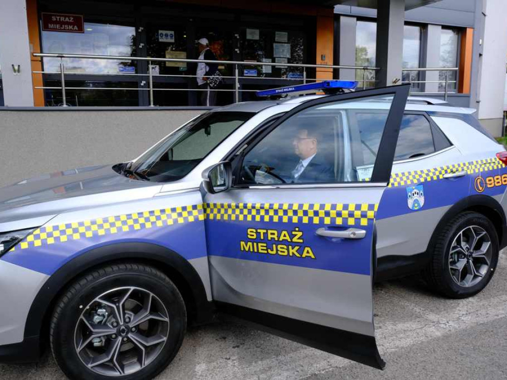 Nowy samochód dla strażników miejskich (zdjęcia)