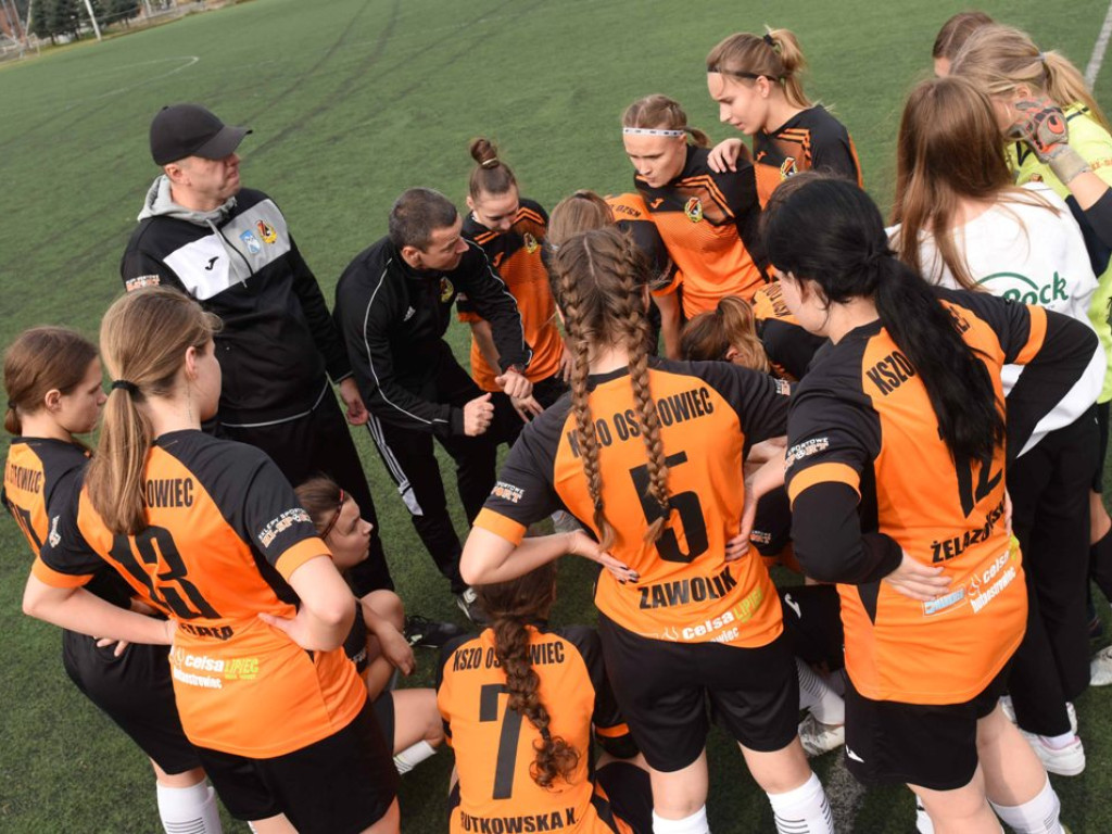 III liga piłkarska kobiet. Grupa IV. *KSZO 1929 Ostrowiec Świętokrzyski - Naprzód Sobolów 0:1