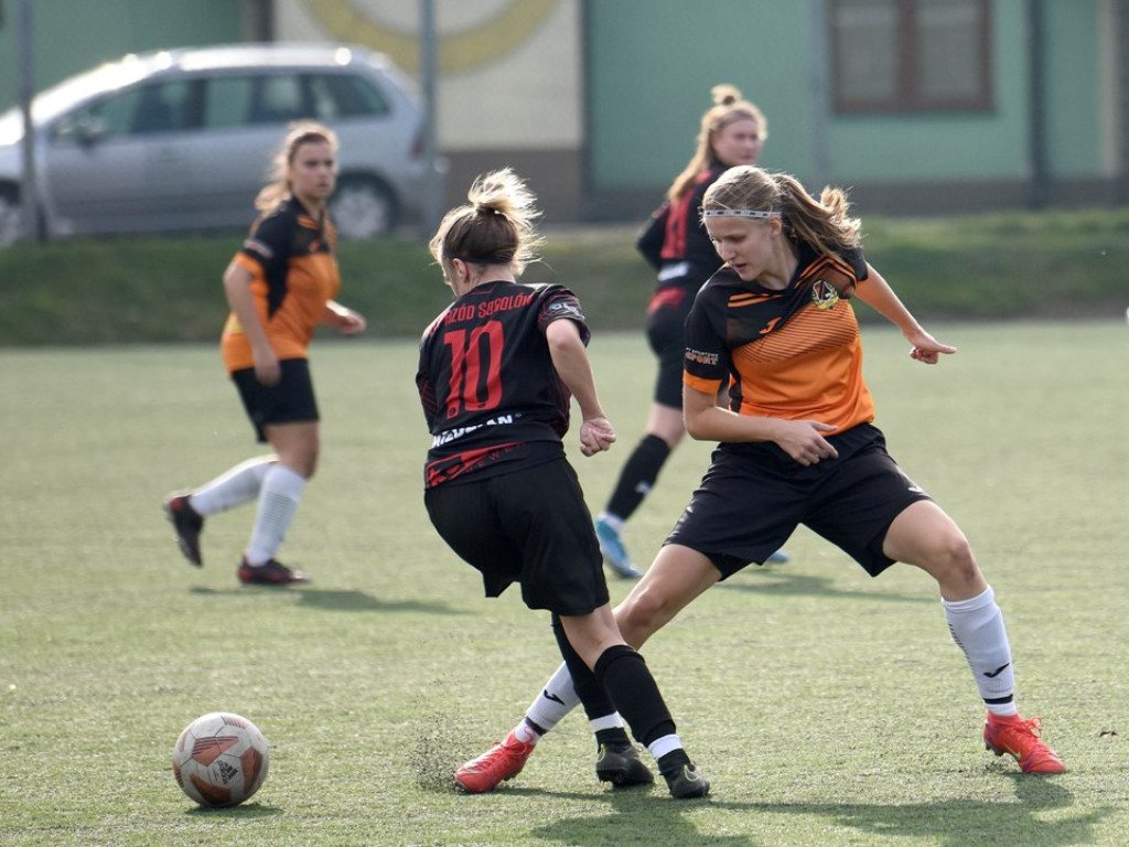 III liga piłkarska kobiet. Grupa IV. *KSZO 1929 Ostrowiec Świętokrzyski - Naprzód Sobolów 0:1