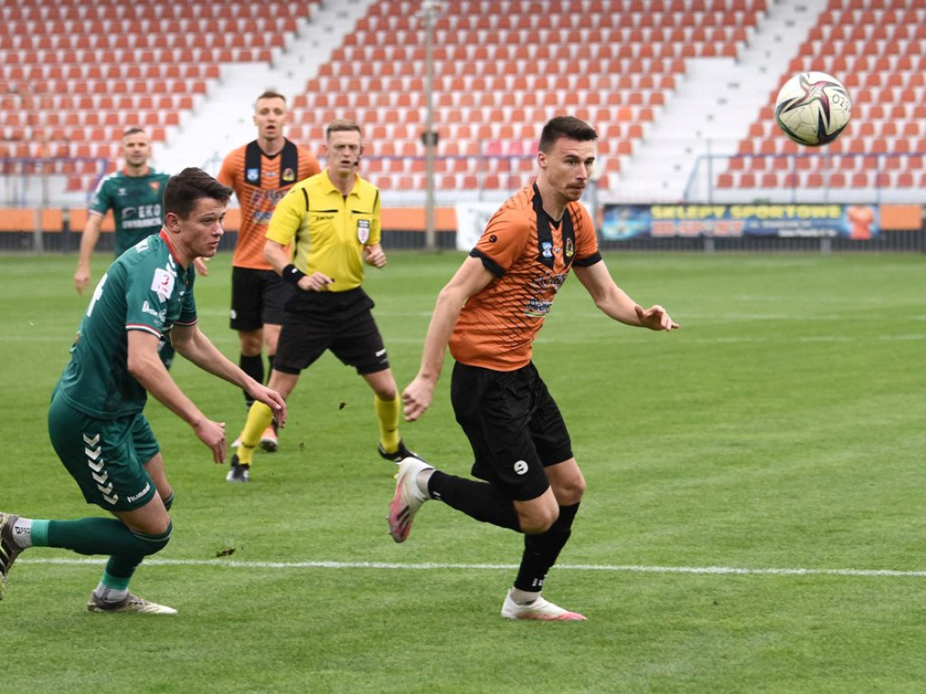 III liga piłkarska. Grupa IV. *KSZO 1929 Ostrowiec Świętokrzyski - Lublinianka Lulin 3:2