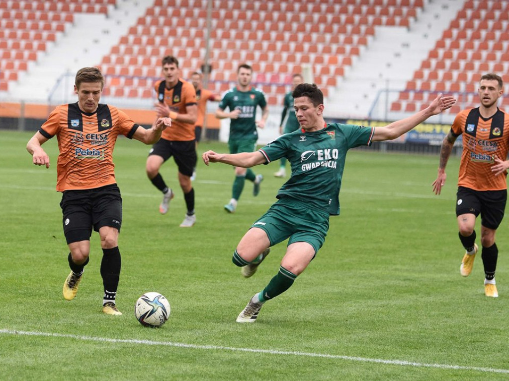 III liga piłkarska. Grupa IV. *KSZO 1929 Ostrowiec Świętokrzyski - Lublinianka Lulin 3:2