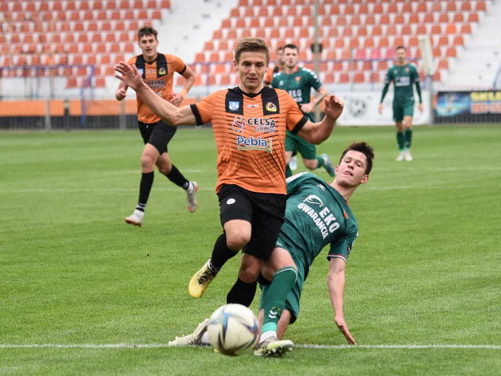 III liga piłkarska. Grupa IV. *KSZO 1929 Ostrowiec Świętokrzyski - Lublinianka Lulin 3:2
