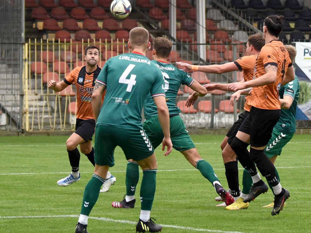 III liga piłkarska. Grupa IV. *KSZO 1929 Ostrowiec Świętokrzyski - Lublinianka Lulin 3:2