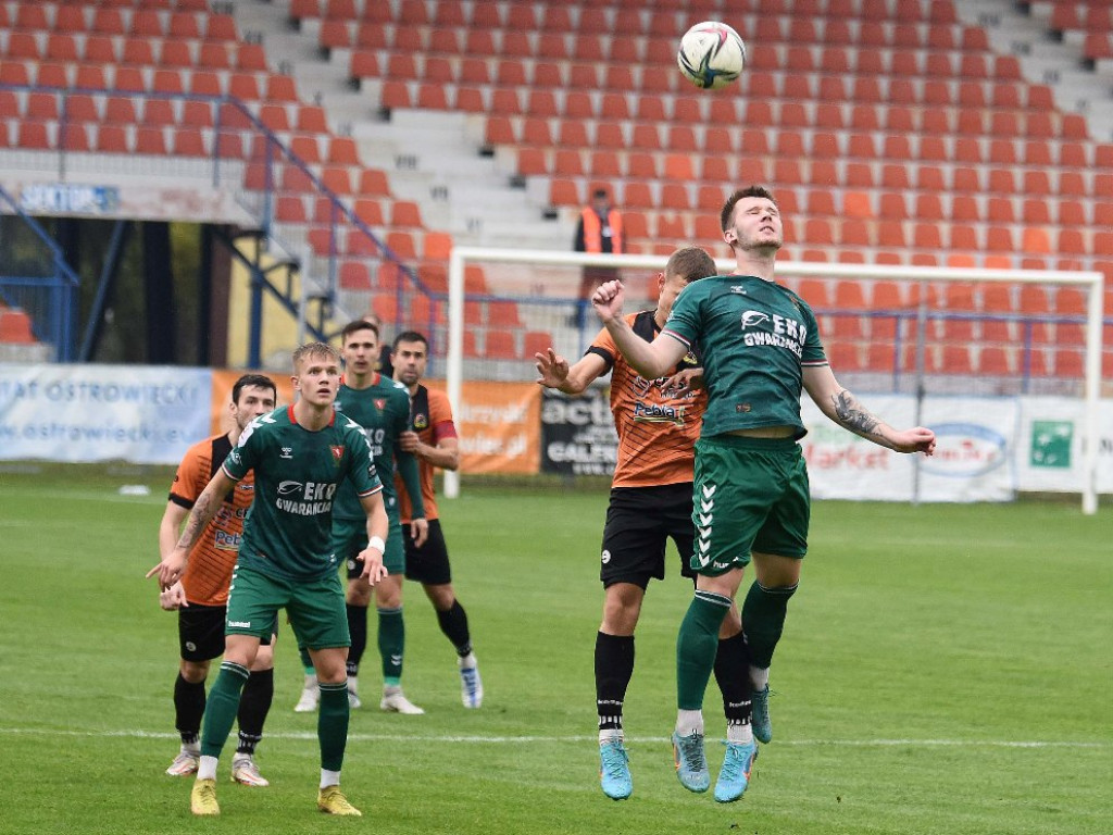 III liga piłkarska. Grupa IV. *KSZO 1929 Ostrowiec Świętokrzyski - Lublinianka Lulin 3:2