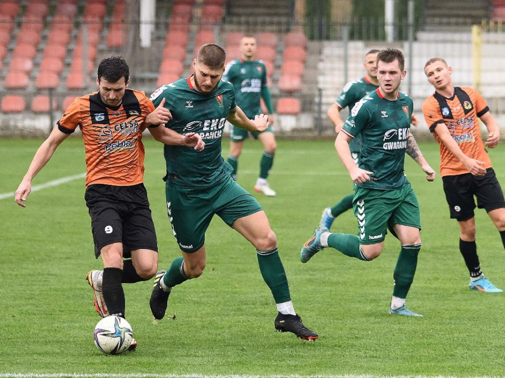 III liga piłkarska. Grupa IV. *KSZO 1929 Ostrowiec Świętokrzyski - Lublinianka Lulin 3:2